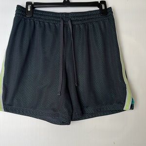 Danskin Now Gym Short Size M (8-10)